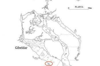  (© topografía del grupo espeleológico GEMA de Matiena, 1994)