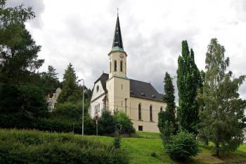 Stříbrná-kostel (© Lubor Ferenc CC BY-SA 4.0  08/2016)