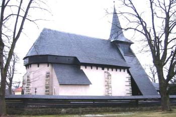 Kostel od severovýchodu ( © Pavel Vítek 02/2006)