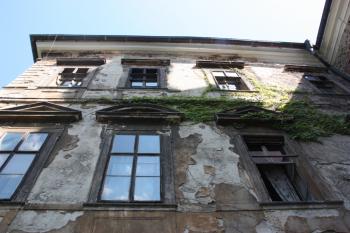 Severozápadní křídlo od jihu ( © Ivan Grisa 07/2011)