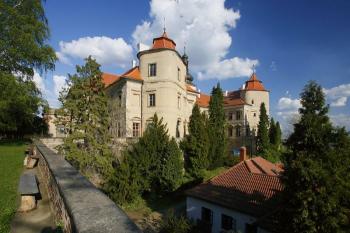 Zámek Jezeří ( © Filip Matoušek 05/2008)