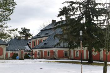 Karlštejn-lovecký zámek (© Vlastislav Mareček, 01/2016)