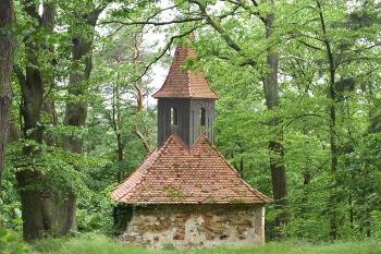 Kaple Nejsvětější Trojice ve Lvové, místní části Jablonného v Podještědí. (© Pavel Vítek 09/2022)
