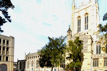 St Edmundsbury Cathedral v anglickém městě Bury St Edmunds. (© Pavel Vítek 08/2006)