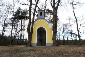 Libovice-kaple sv. Jana Nep. (© Fox Fox  03/2018)