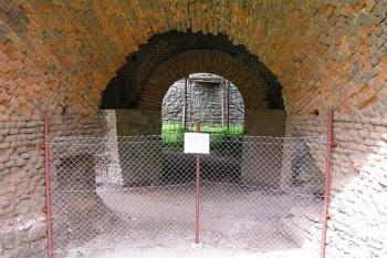 Spodek pece ( © Roman Řezáč 06/2004)