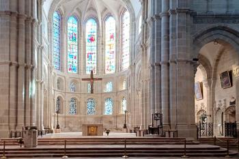 Katedrála sv. Lazara ve francouzském Autunu. (© Pavel Vítek 06/2005                           )