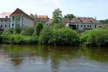 Klášter od Vltavy (© Jiří Cukr, 06/2010)
