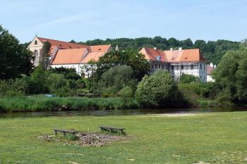 Celkový pohled na klášter (© Jiří Cukr, 06/2010)
