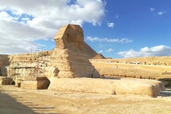 Pyramidy v egyptské Gíze. (© Pavel Vítek 07/2021)
