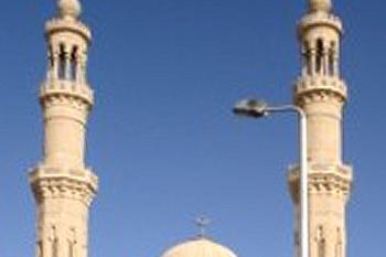 Egyptská Hurghada, minarety (© Pavel Vítek 07/2021)