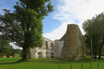 Pohoří na Šumavě-zřícenina kostela (© Kadlecovacb 08/2020)