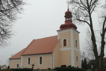 Přibyslavice-kostel (© David Hlavinka  11/2018)
