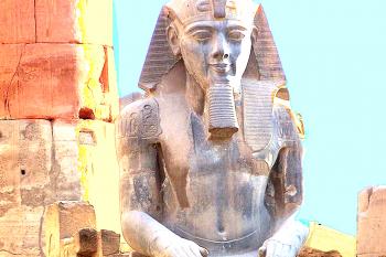 Egyptský starověký chrámový komplex v Luxoru. (© Pavel Vítek 07/2021)