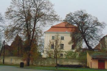 Jv.strana zámku (© Dušan Dohňanský 11/2020)