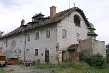 Zadní část ( © Roman Řezáč 07/2004)