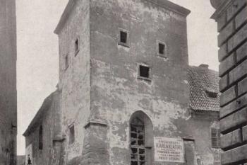 kaple před zbořením (Jindřich Eckert, před rokem 1901, zdroj: Wikimedia Commons)