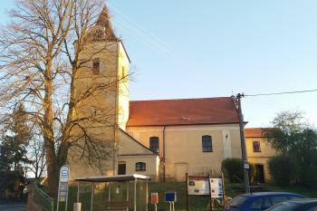 Lochenice-kostel (© anonym 04/2020)