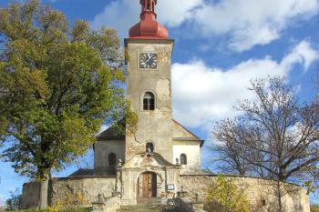 Kostel sv. Markéty v Křeseticích u Kutné Hory. (© Pavel Vítek 10/2022)
