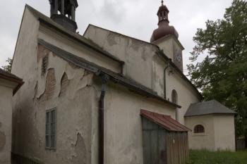 kostel od severovýchodu (© Pavel Zany Komárek  24. 5. 2013)