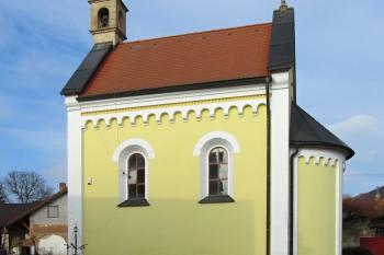 Dolany-kostel (© Miloš Říha 01/2020)