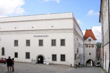  ( © Luděk Pitter 08/2004)