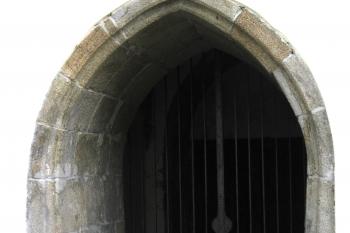 Portál kostela (© Zdeněk Susa, 07/2012)