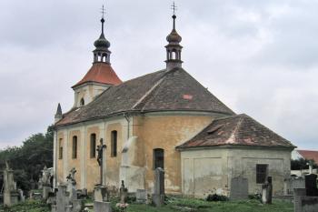 Kostel od východu ( © Pavel Vítek 08/2010)