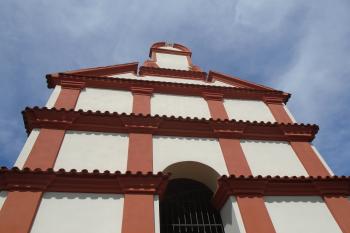 horní část průčelí kaple Velký Pilát - XVII. zastavení (© Jaroslav Špiroch  05/2023)