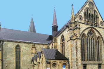 Katedrála sv. Marie, sv. Libora a sv. Kiliána v Německém Paderbornu. (© Pavel Vítek 06/2001)