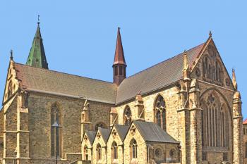 Katedrála sv. Marie, sv. Libora a sv. Kiliána v Německém Paderbornu. (© Pavel Vítek 06/2001)