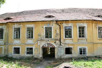 severní průčelí ( © Pavel Zany Komárek 13.5. 2007)