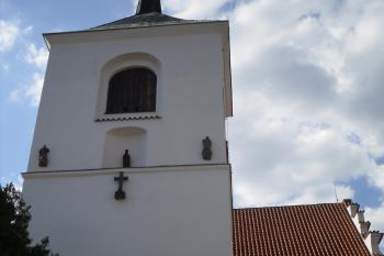 kostel sv. Gotharda (© František Kinař, 08/2014)