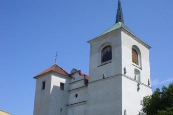 kostel sv. Gotharda v Brozanech (© Karel Husák 08/2003)