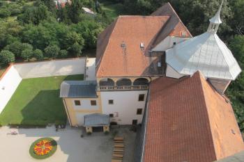 Východní a krátké sv.křídlo ( © Dušan Dohňanský 09/2019)