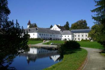 Velké Losiny - pohled od jezírka (© Pavel Jarý,  23.9.2006)