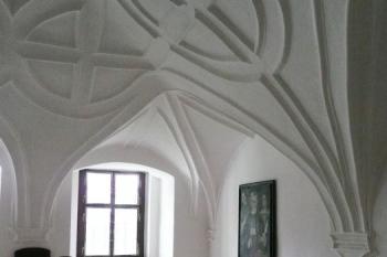 interiér jednoho ze sálů v patře renesančního zámku ( © Jan P. Štěpánek 10/2008)