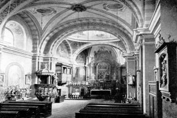 interiér kostela od západu na počátku 20. století (© Antonín Cechner: Soupis památek historických a uměleckých v Království Českém, sv. 31 Politický okres novopacký, Archaelogická komise při České akademii císaře Františka Josefa pro vědy, slovesnost a umění, Praha 1909)