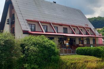 Budova OÚ a muzeum (© Ivo Rozehnal  07/2023)