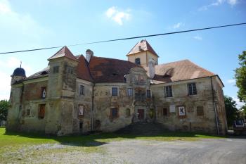 zámek Poběžovice (© Vlastislav Mareček, 06/2016)
