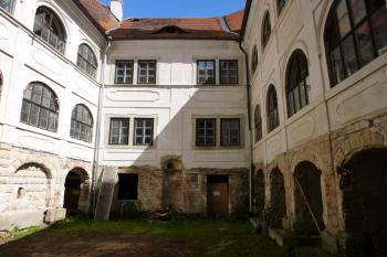 zámek Poběžovice (© Vlastislav Mareček, 06/2016)