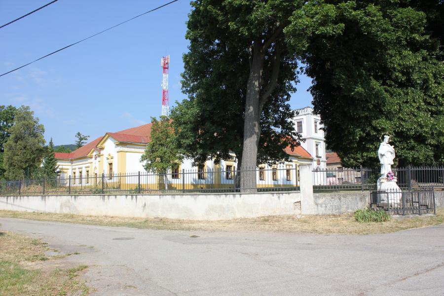 Drietoma