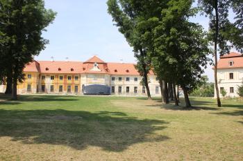 pohled z parku (© Luděk Vláčil  07/2023)