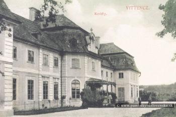 zámek na dobové pohlednici (© zdroj:https://www.pamiatkynaslovensku.sk/imgH.php?file)