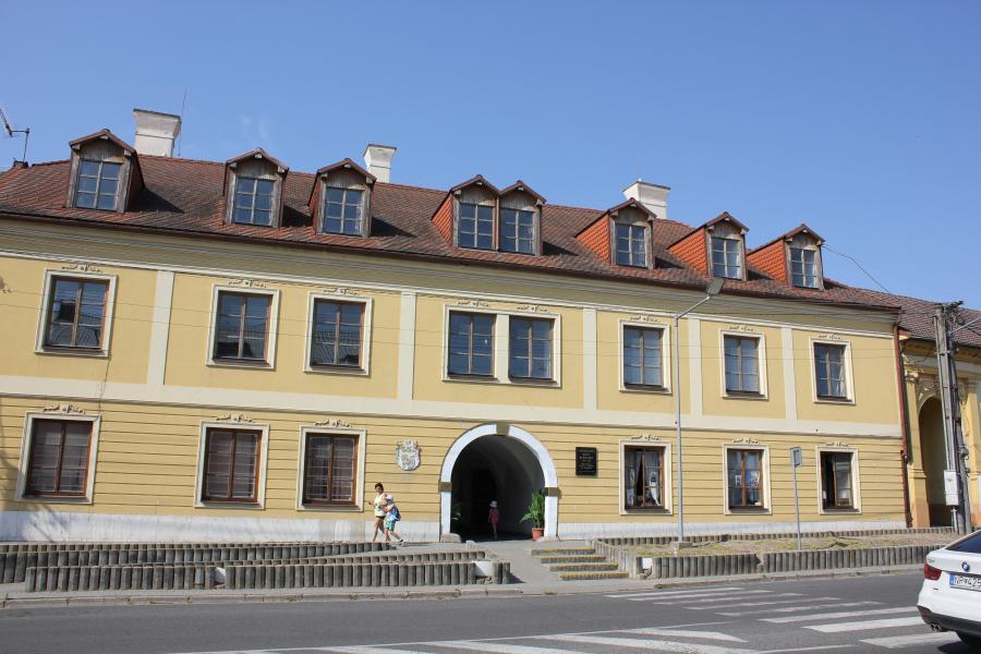Vrbové