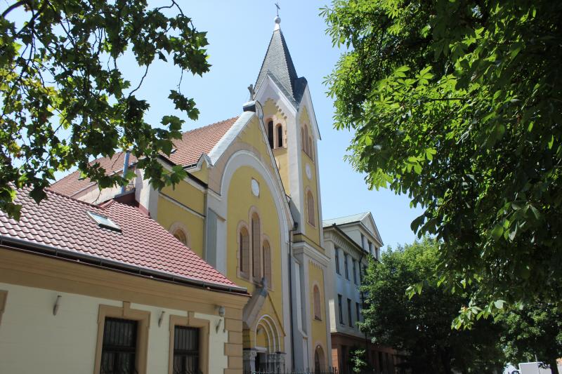 klášter Kongregace Školských sester de Notre Dame s kostelem Neposkvrněného početí Panny Marie
