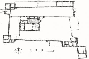 půdorys areálu ( © Petr Chotěbor (in Encyklopedie českých tvrzí, díl 2 K-R, ARGO, Praha 2000))