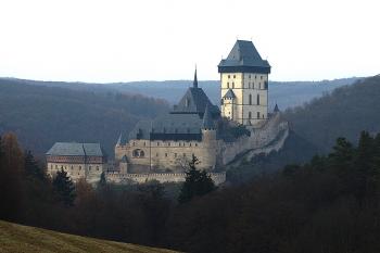 nezvyklý pohled na hrad ( © Milan Caha 12/2009)