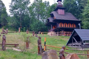 areál v Pluskovci (© Ivo Rozehnal  07/2023)