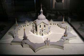 model ze Santiniho expozice ve žďárském klášteře (© de ardoise 10/2005)
